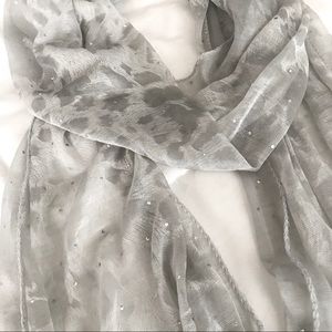 Grey Silver Leopard Print Scarf with Rhinestones